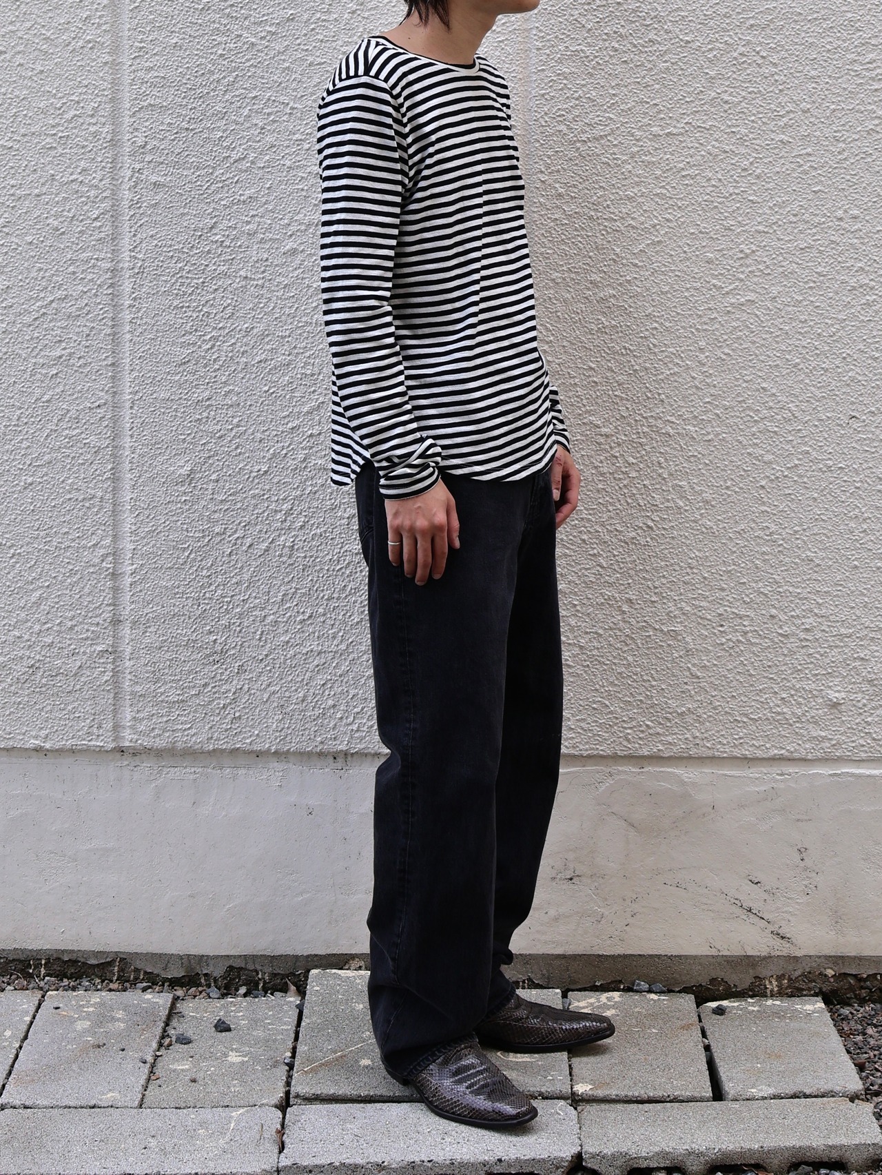 tapered black denim pants