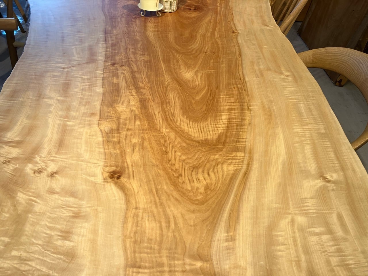 Premium】栃（トチ）_2100×710-1020-880×58_青山店_テーブル天板/一枚