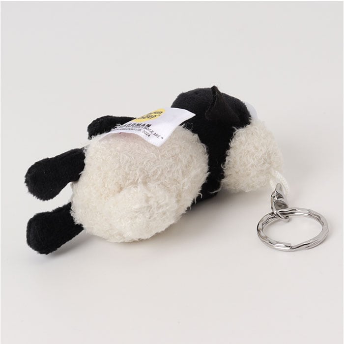 もも PRADA パンダ型キーホルダー ストーン付き もも PRADA パンダ型