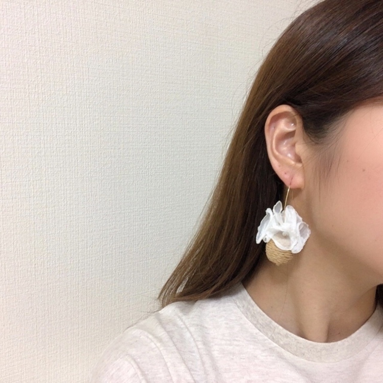 ロングフックの ラタンピアス