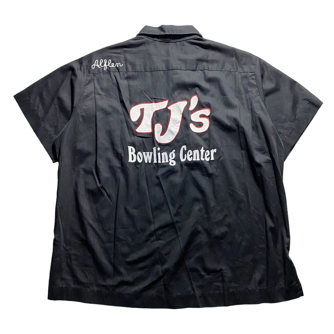 vintage 1970’s HILTON black bowling shirt