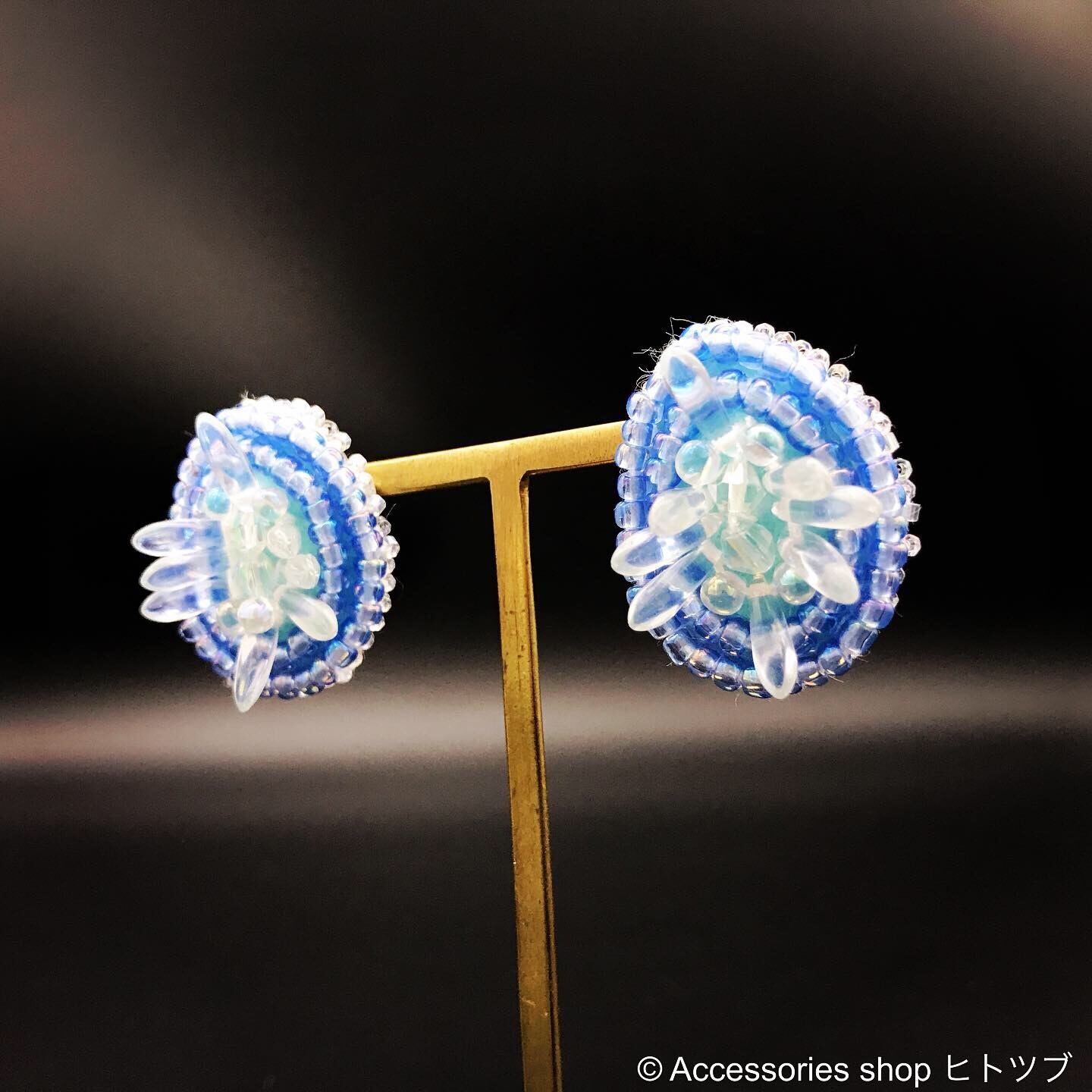 0176:オーバル チェコガラスのピアス