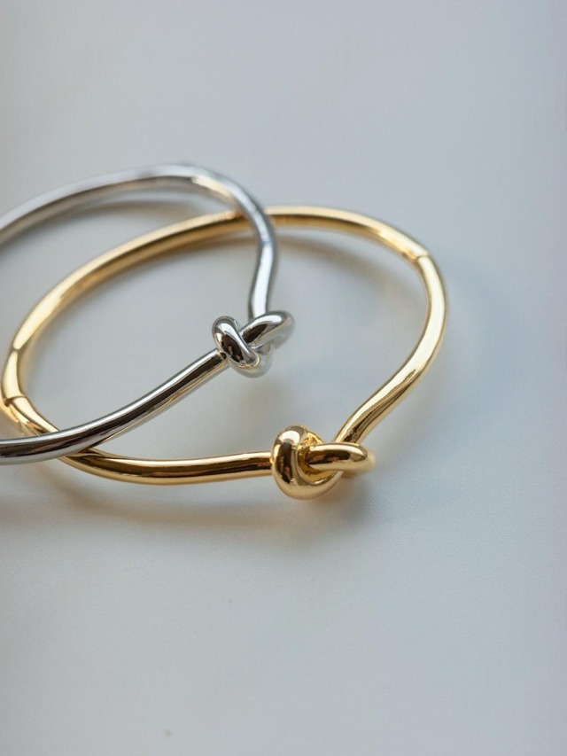 Knot Design Bangle Bracelet