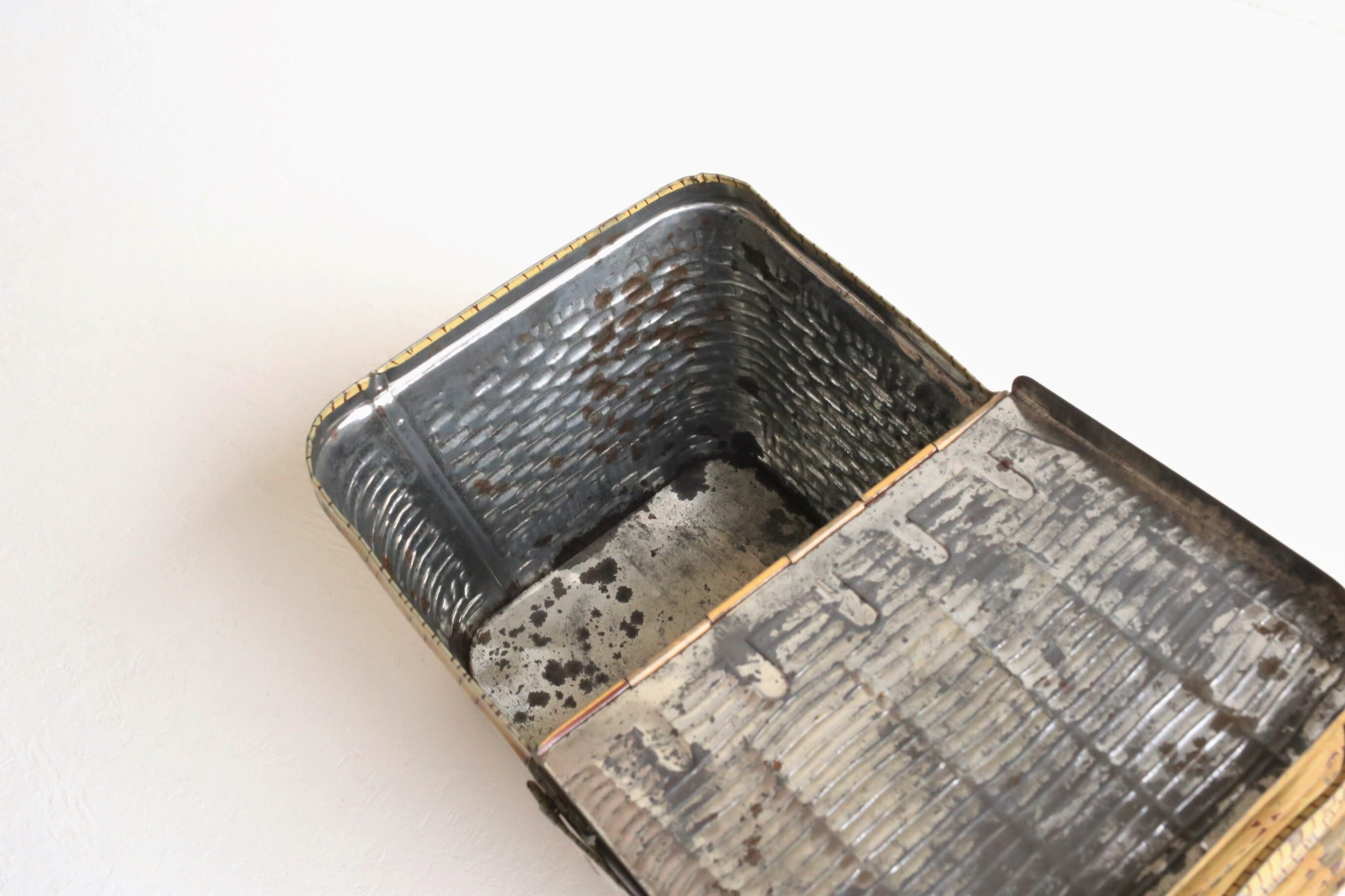 フランス アンティーク ヴィンテージ LU バスケット パニエ 缶 N-00761