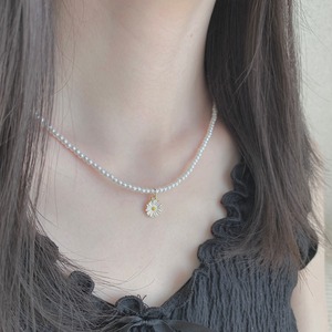 フラワーパールネックレス