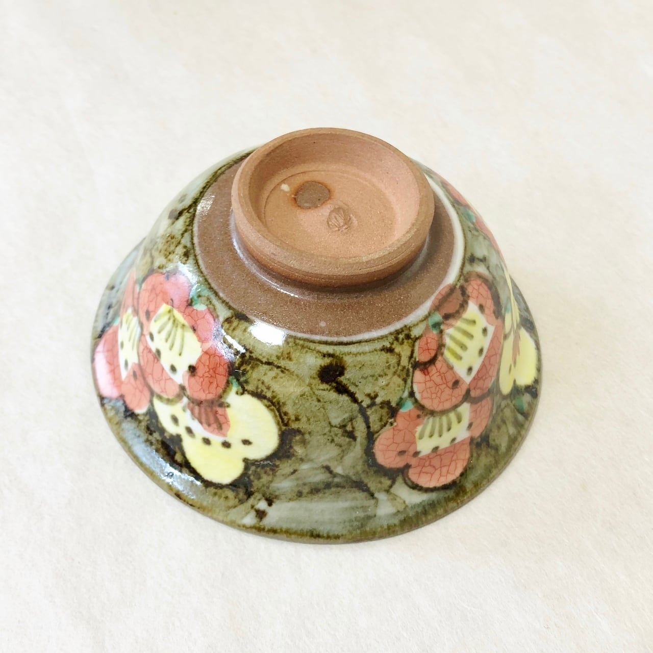 赫三郎窯　京焼　色絵 花うさぎ 茶碗 赫三郎窯＞色絵 花うさぎ 茶碗 | UTSUWAYA かねみん