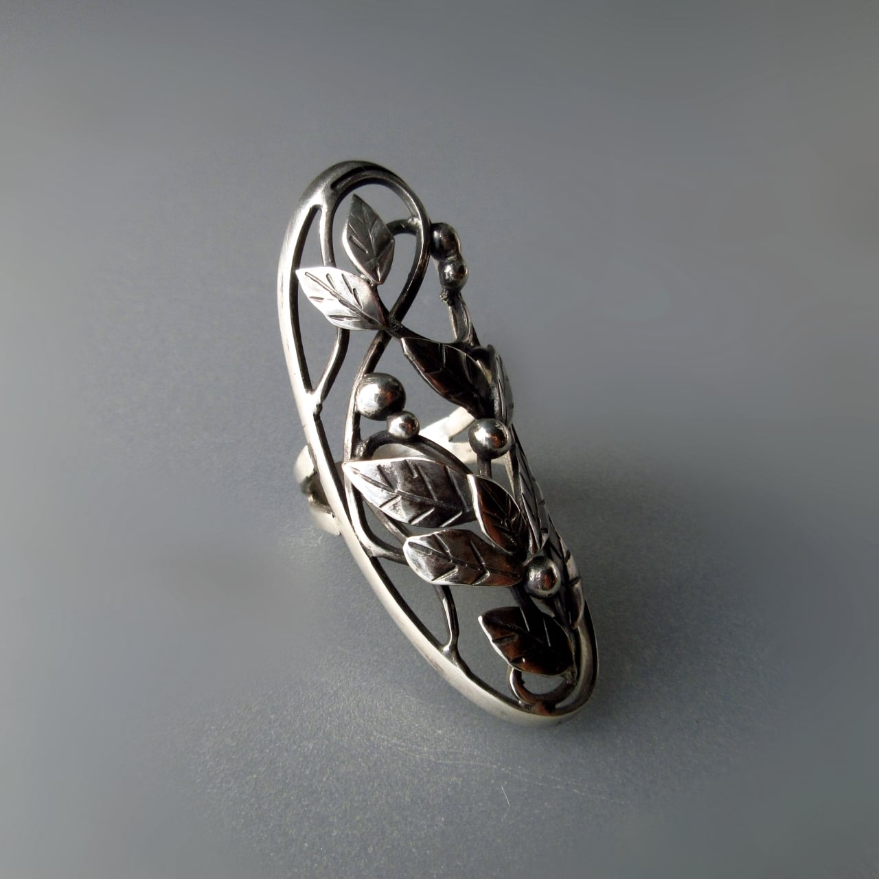 葉のモチーフ・シルバーリング 【万葉】 | 【彫金】クラフトジュエリーBeen
