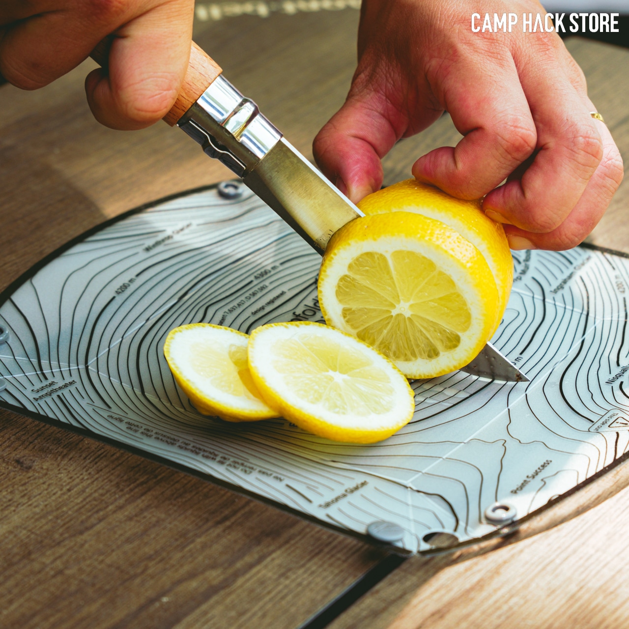 折り紙のような食器&まな板「スナップフォールド ソロパック」