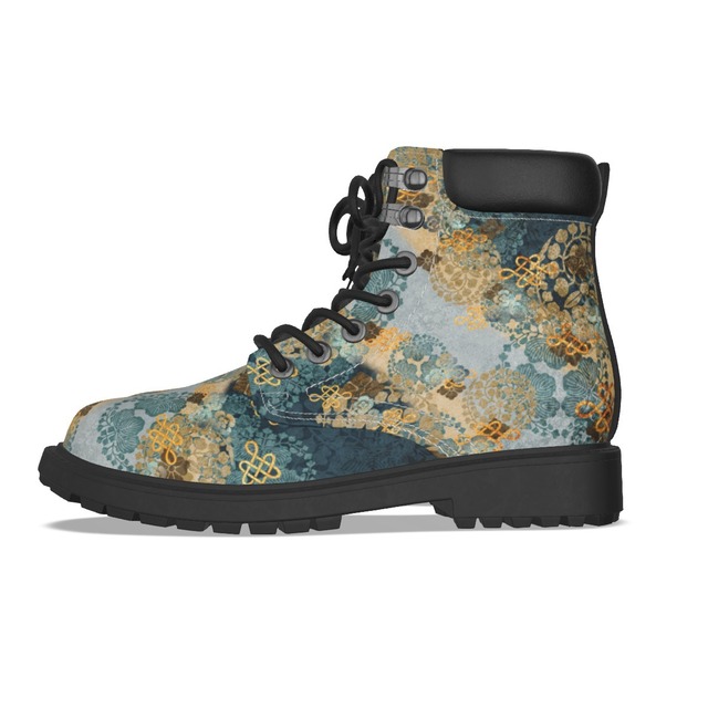 和紋様装飾　褐返月白色　和柄ユニセックスヴィーガンレザーブーツ