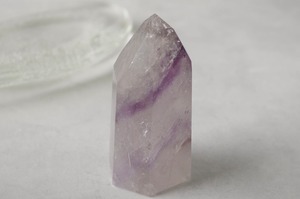 外で働くお母さんを癒やす石４