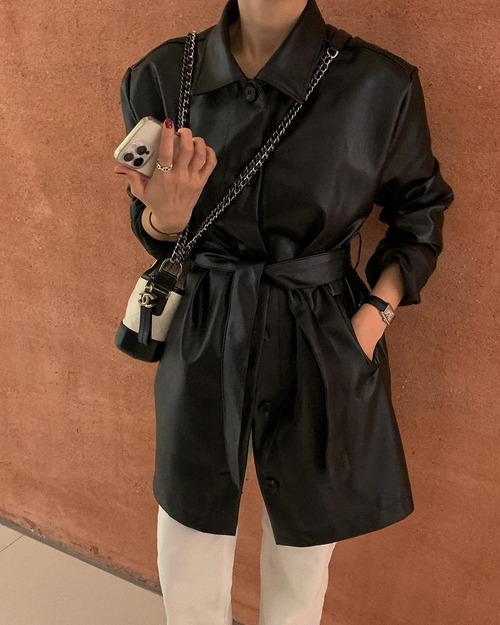 2025オータム ウインドコート レザー素材 ウエスト調整 通勤用