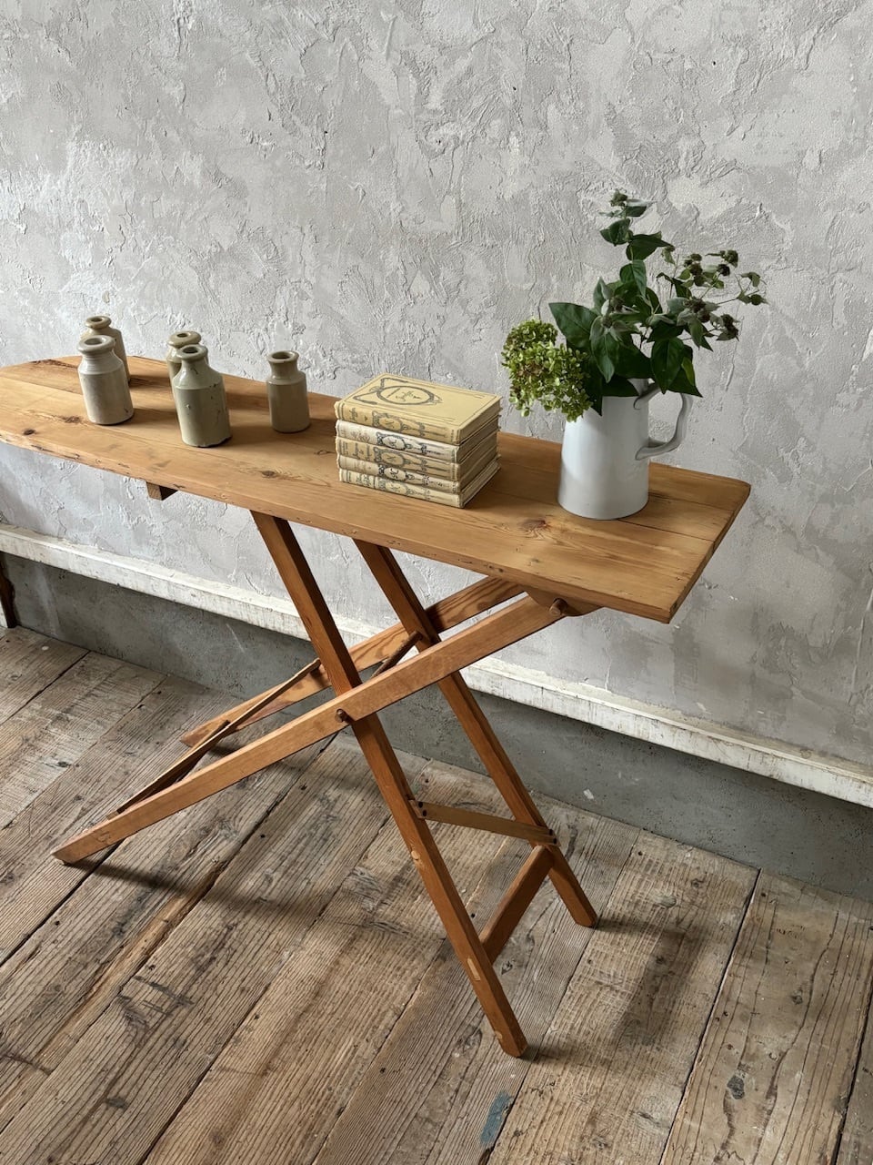 Wooden Ironing Board (A27-130)