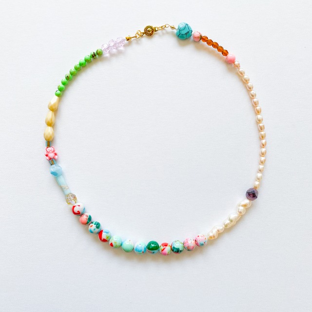 淡水パールとビーズのネックレス