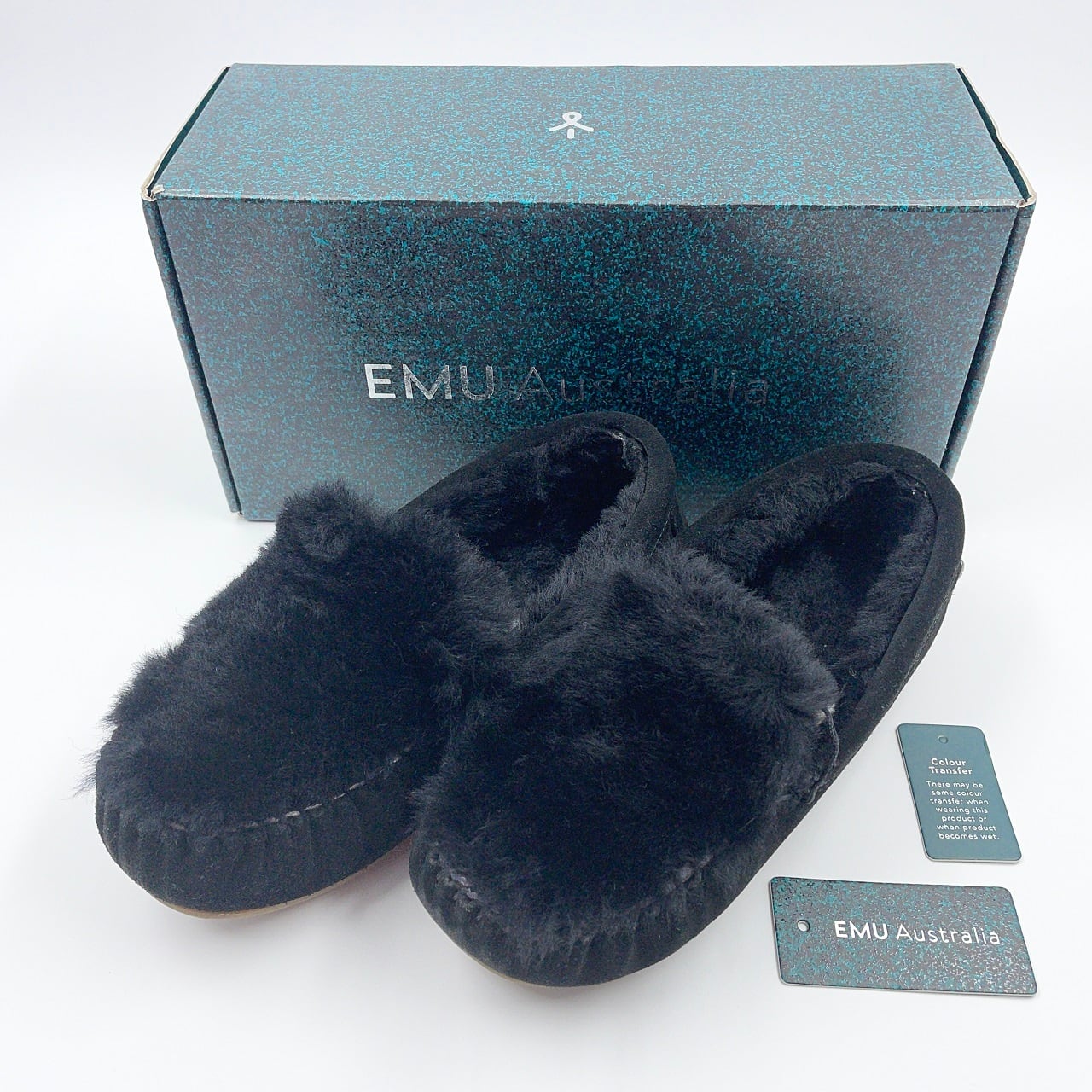未使用 訳アリ エミューオーストラリア EMU モカシン Cairns Reverse Fur ジャパンリミテッドモデル 23cm ブラック レディース  ブーツ パンプス | Reuse279【リユースニナナキュー】～リユース品専門のオンラインストアです♪～