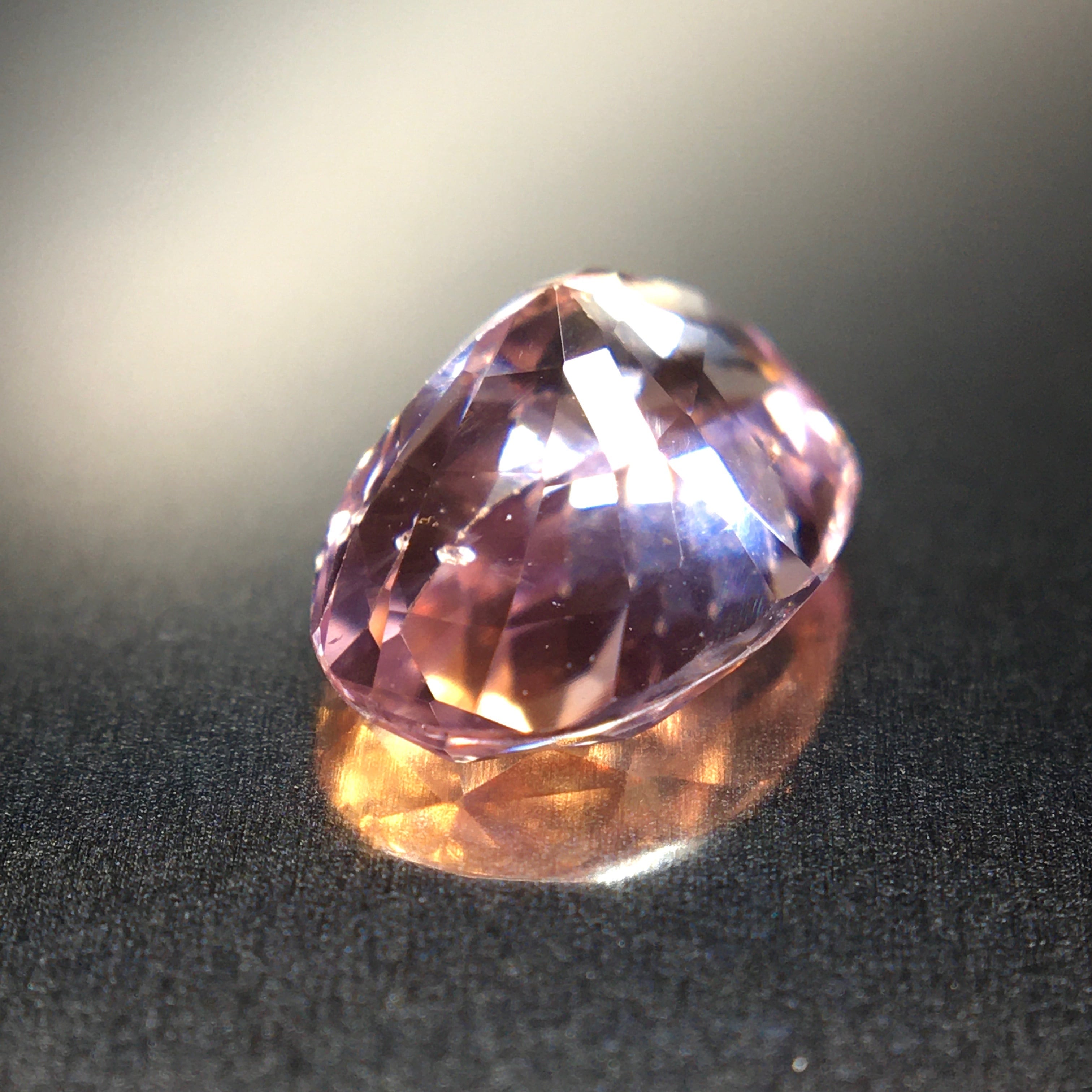 1.4ct UP オレンジとピンクの”凛”とした輝き 天然 非加熱 パパラチァサファイア | Frederick’s Gems&Jewelry  powered by BASE