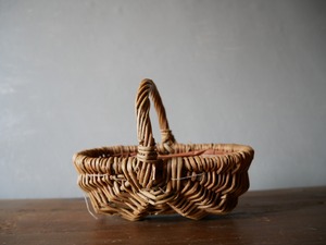 プチ　パニエ　フランスアンティーク