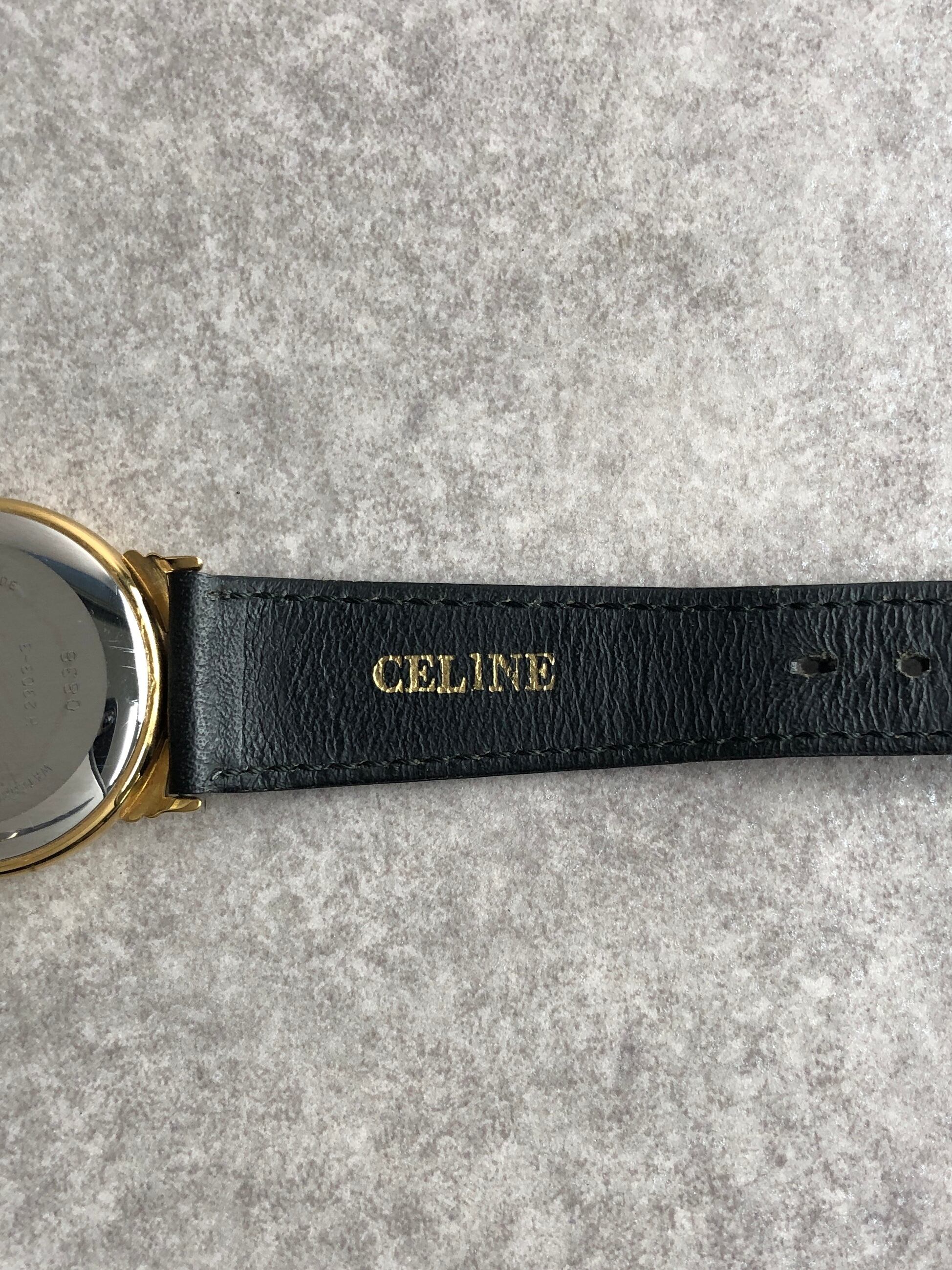 CELINE セリーヌ 腕時計 ゴールド×ブラック ローマ文字 ステンレス