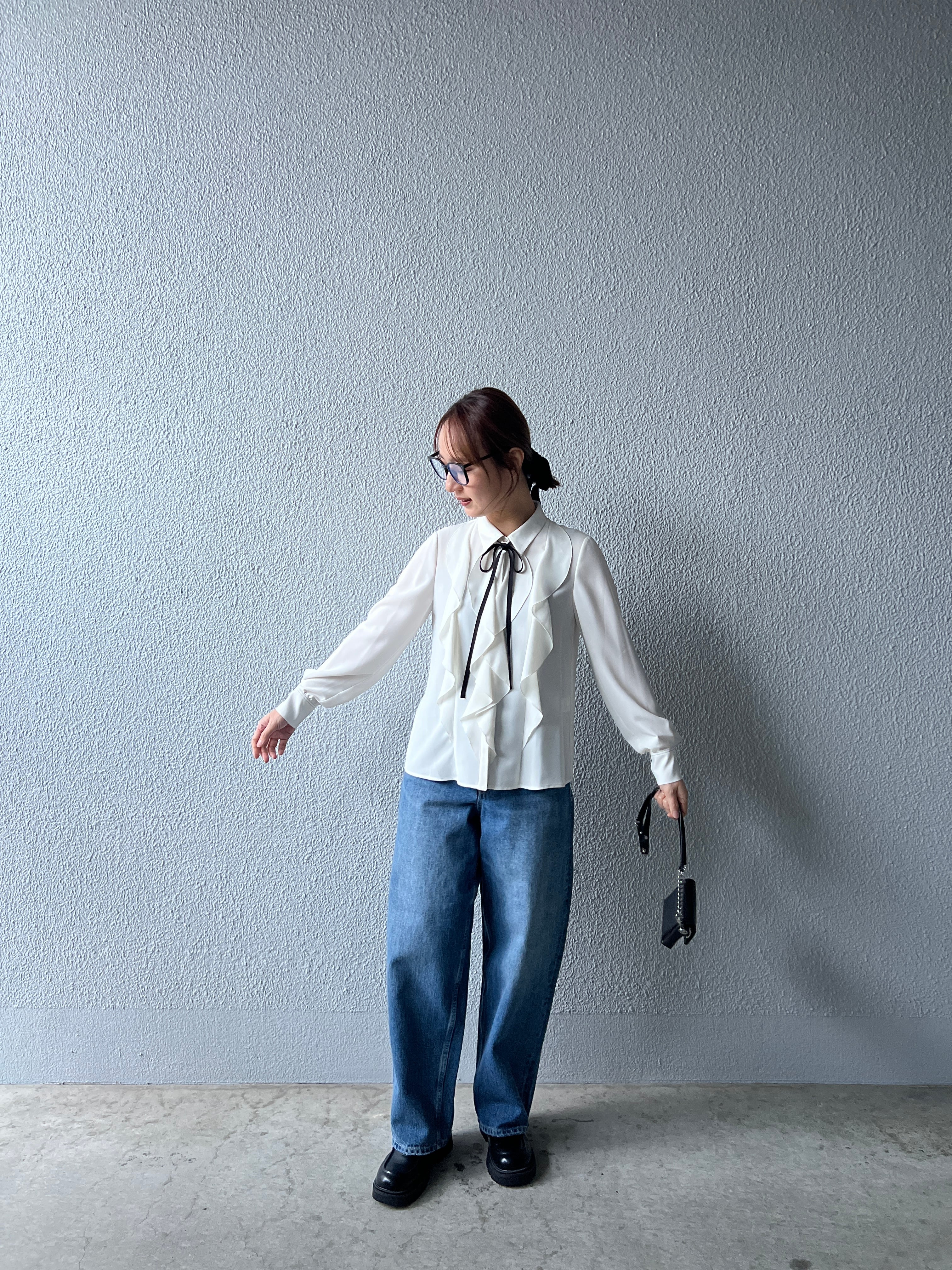 【PASSIONE】ラッフルフリルボウタイブラウス 426919