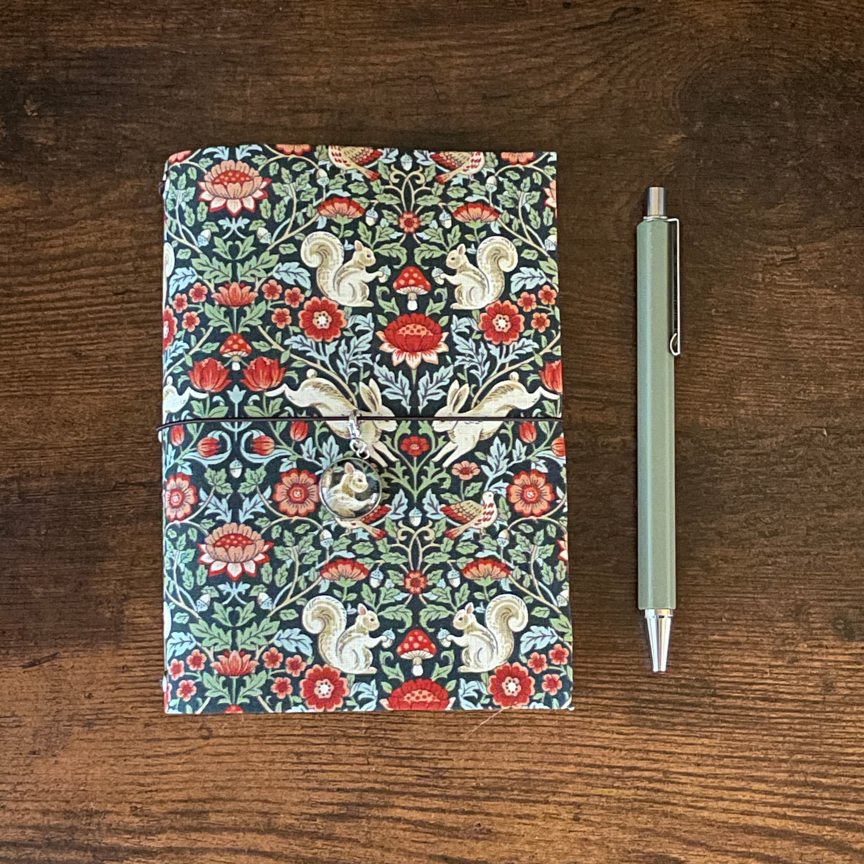 オフィシナリブリス ◇ ノートカバー Amazon | 【オフィシナ・リブリス