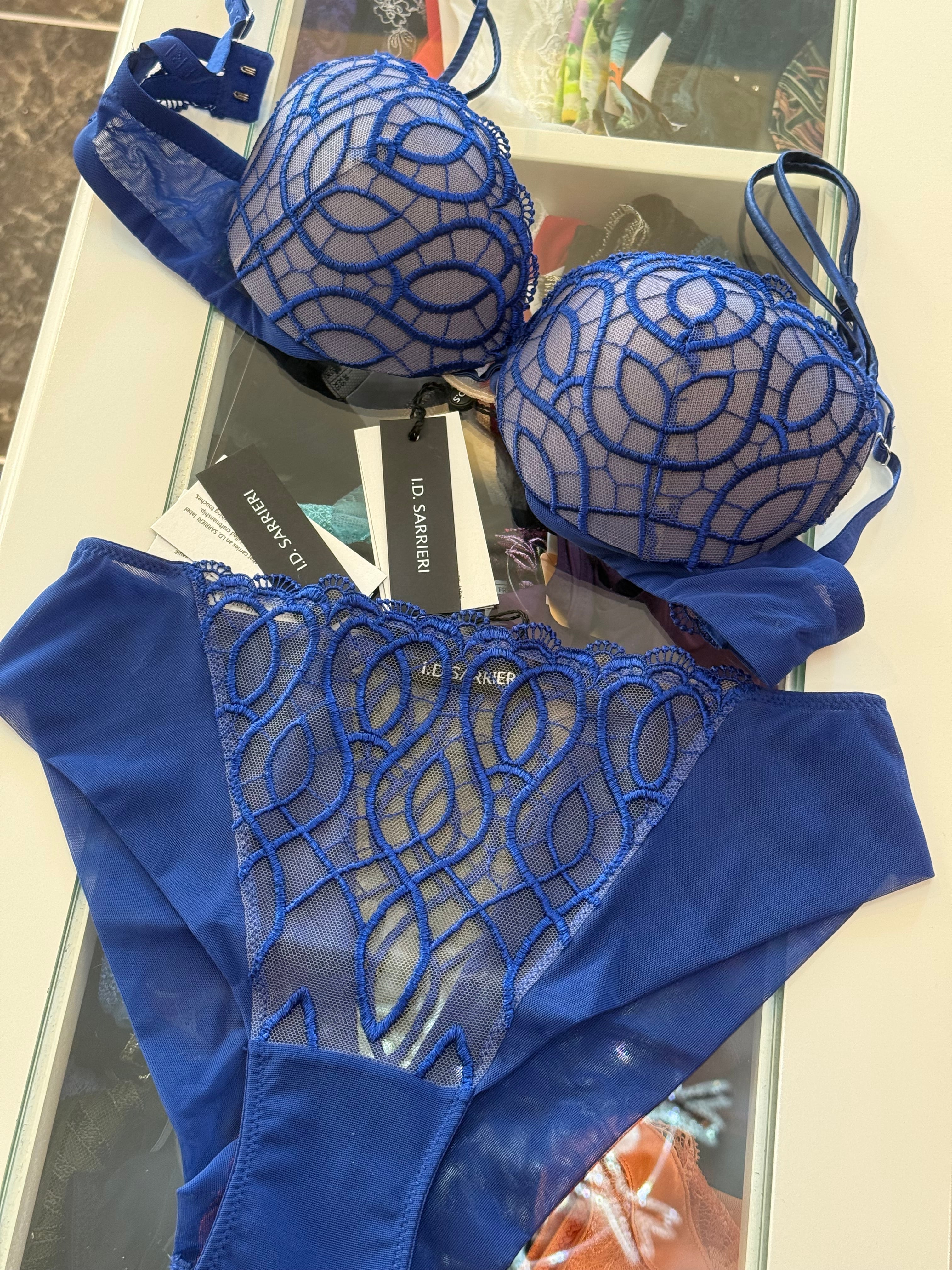 ID SARRIERI 最高級ランジェリー❤️ I.D.SARRIERI Una Giornata a Bologna プッシュブラ&ショーツ