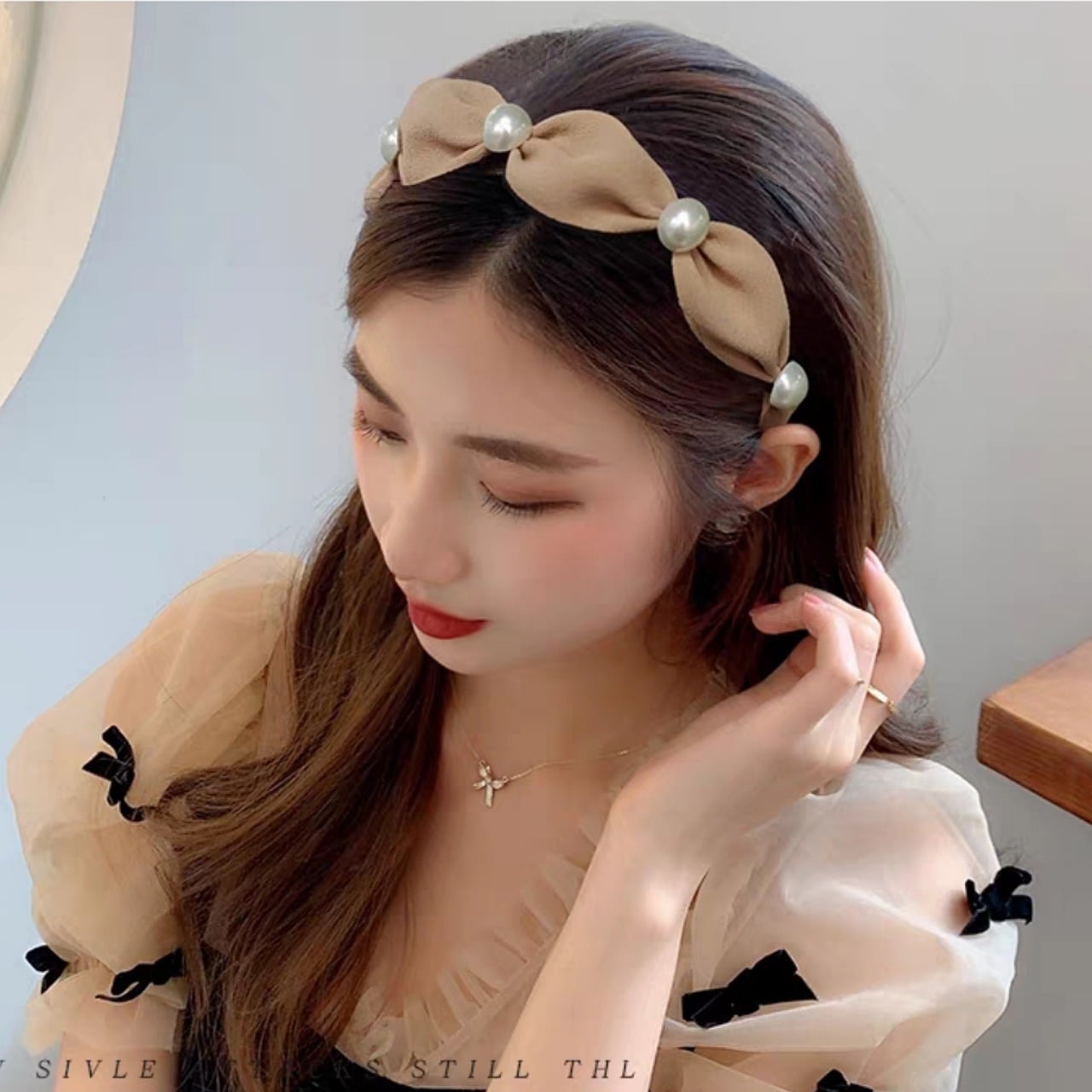【さり気なくガーリー】ビッグパール カチューシャ