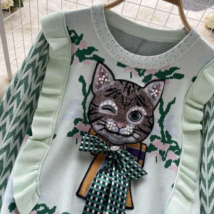 送料無料 ◆ D1772 猫 刺繍 パール ビジュー チェックリボン ボーダー ニット セーター トップス 《ミントグリーン》キャット　猫セーター  パステルカラー　刺繍ニット 猫セーター　猫服 グリーン トップス 柄セーター 長袖 袖あり　無地　カジュアル