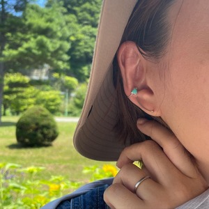 シングルラインイヤーカフ