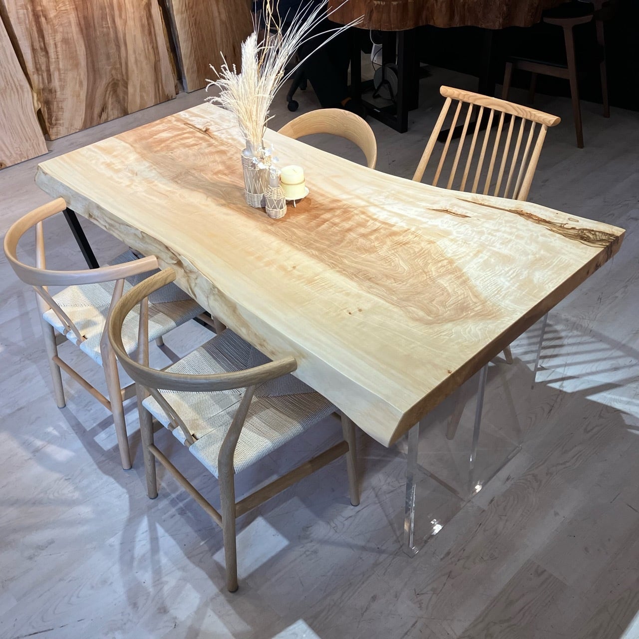 栃(トチ) ダイニングテーブル | 千年家具 - 一枚板 テーブル専門店 栃(トチ) ダイニングテーブル | 千年家具 - 一枚板 テーブル専門店