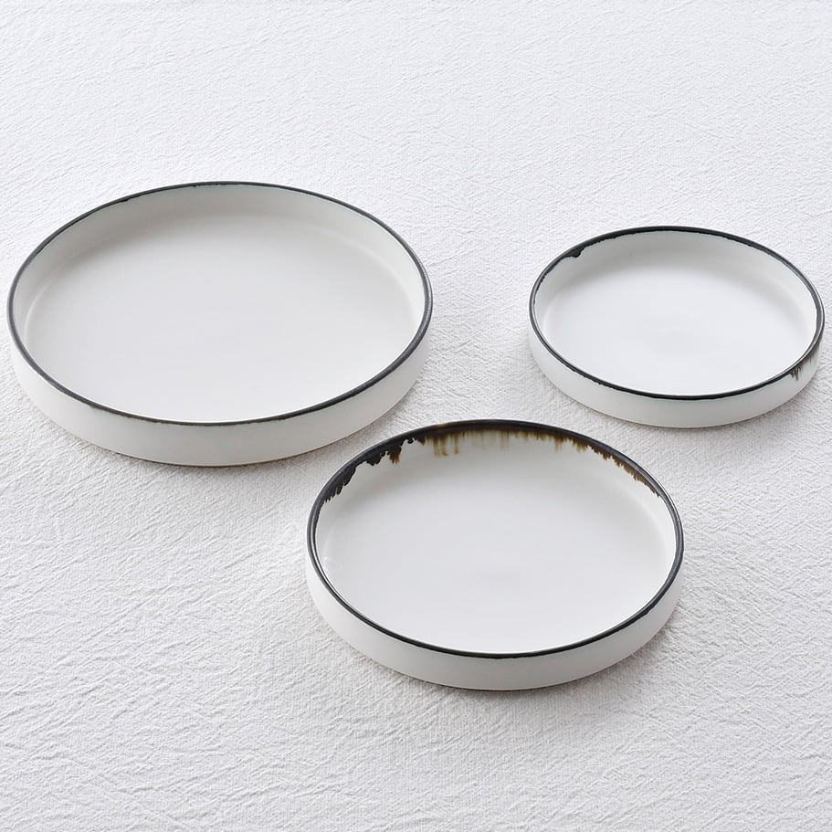 ホワイト 13cmスタックプレート 渕錆 | 波佐見焼 和食器の通販｜長十郎窯