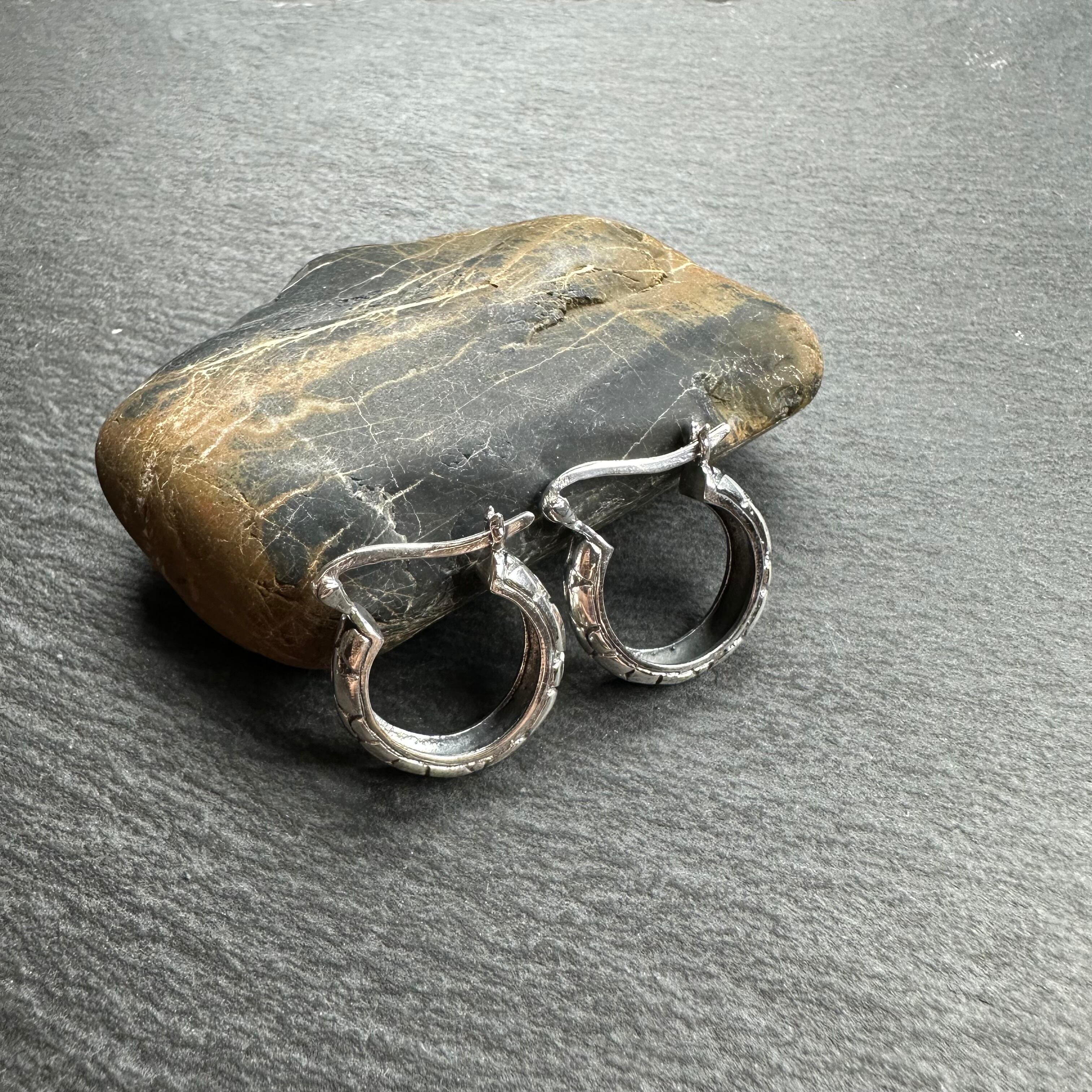 シルバー925 silver 亀裂デザインフープピアス/軽研磨仕上げ