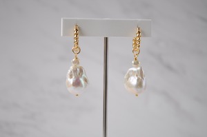 ３周年記念　パールブピアス⑨