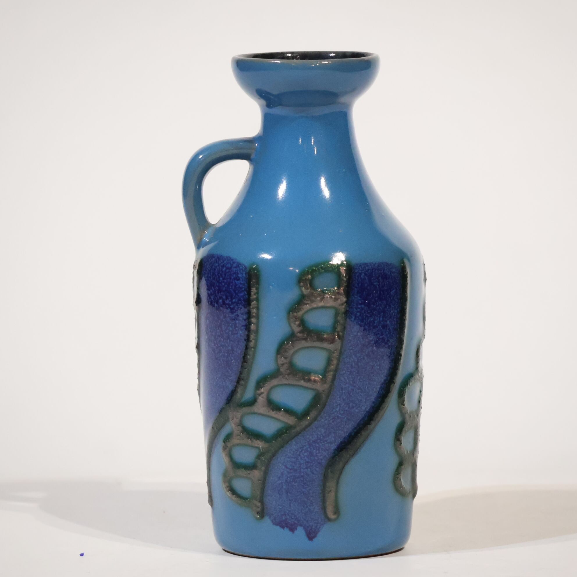 Strehla-- 16.9cm | Fat Lava & German Art Pottery