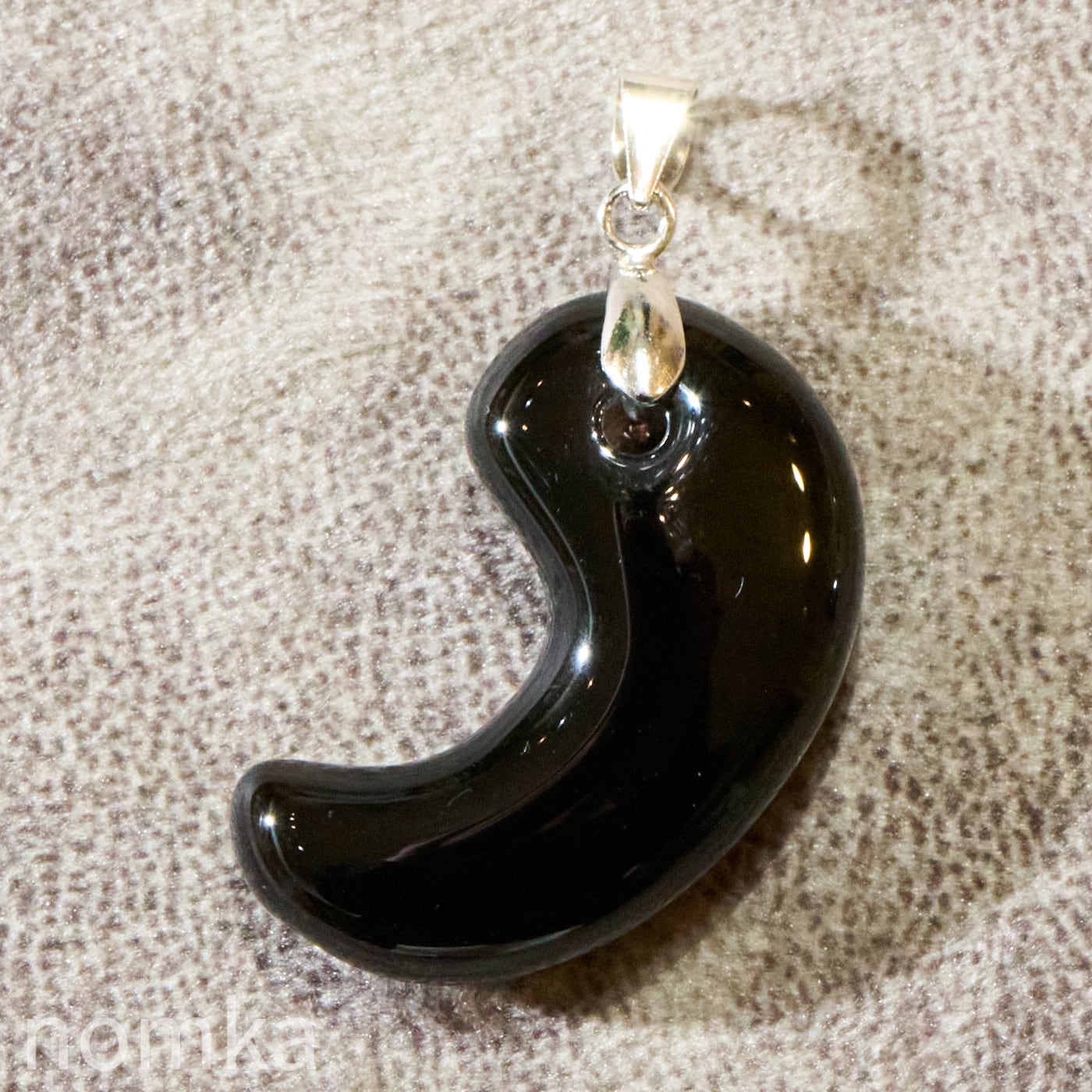 【邪気を断つ漆黒の守護】チベット産 モリオン(黒水晶) 勾玉 ペンダントトップ(SV925)njew-0050