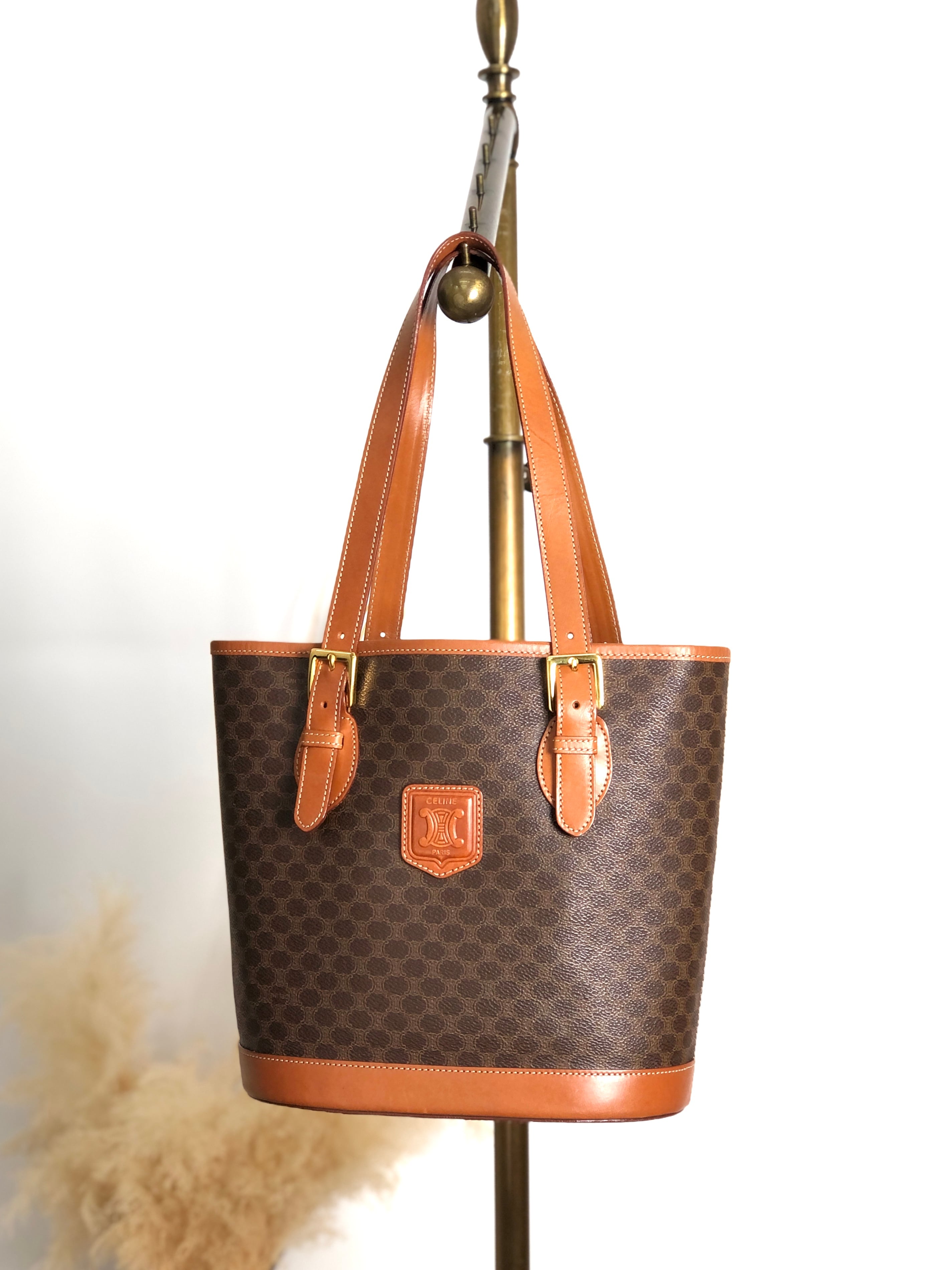 CELINE セリーヌ マカダム柄 レザー トートバッグ ブラウン CELINE セリーヌ マカダム トートバッグ ブラウン ブラゾン型押し PVC