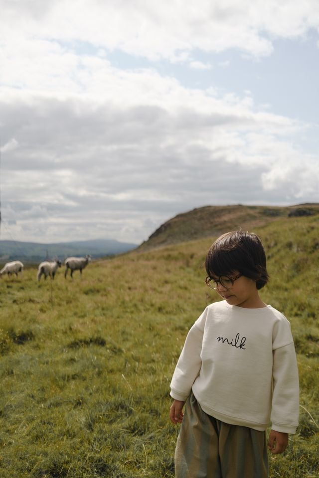 送料無料【organic zoo】Milk Sweatshirt Undyed | RIRIBELL