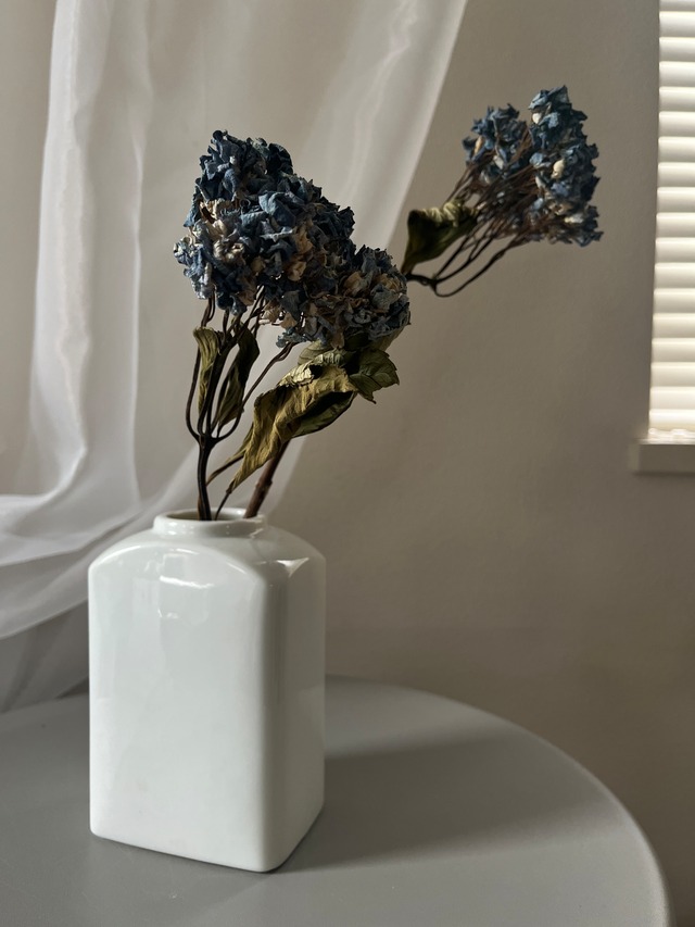 vintage flower vase 白磁　ヴィンテージ フラワーベース スクエア