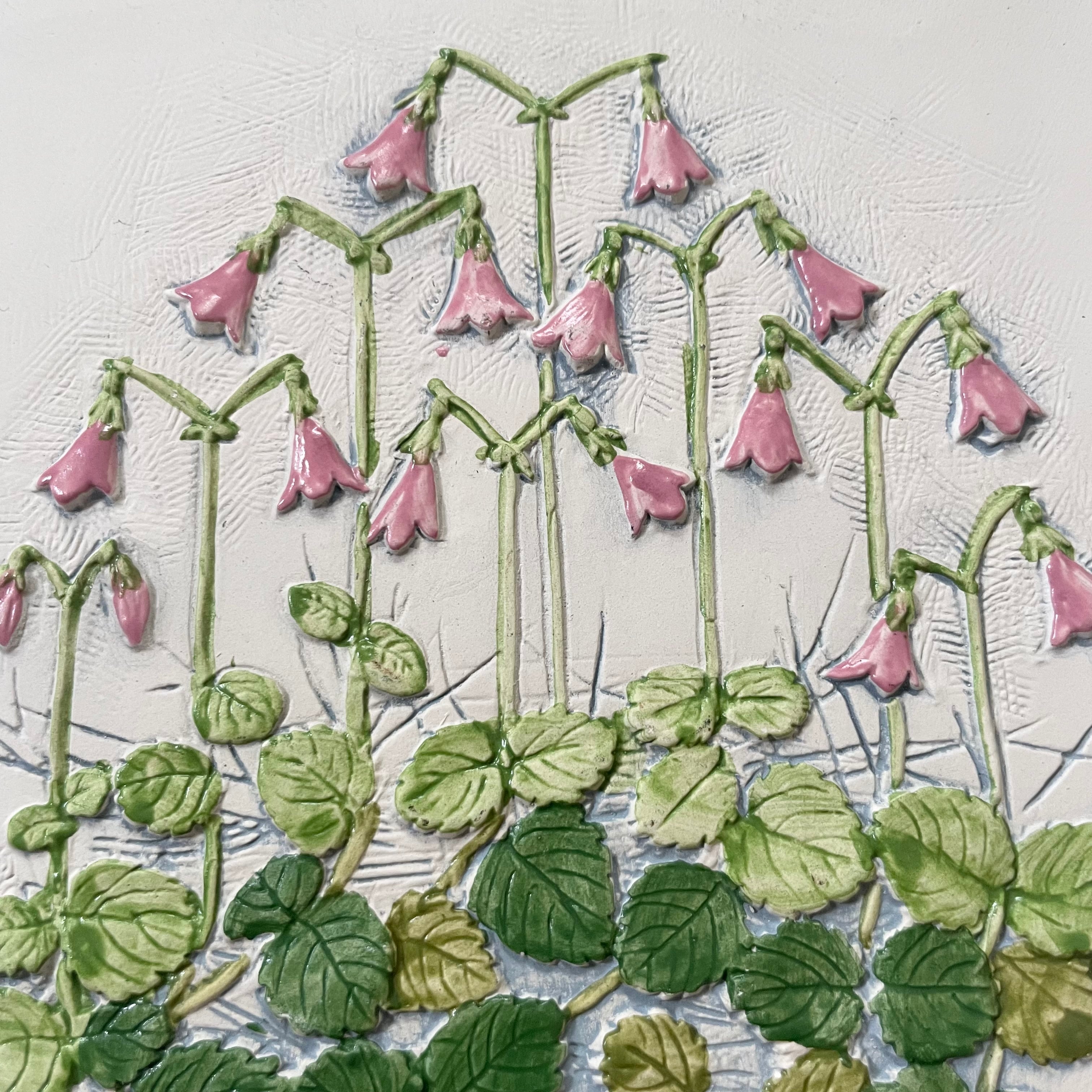 ジイ・ガントフタ gie gantofta 陶板　白　リネア(リンネソウ) 白地にリネアの花の陶板 | tsuitachi craft&brocante