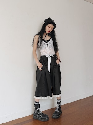 LOST LOLITA Half Pants / Black
