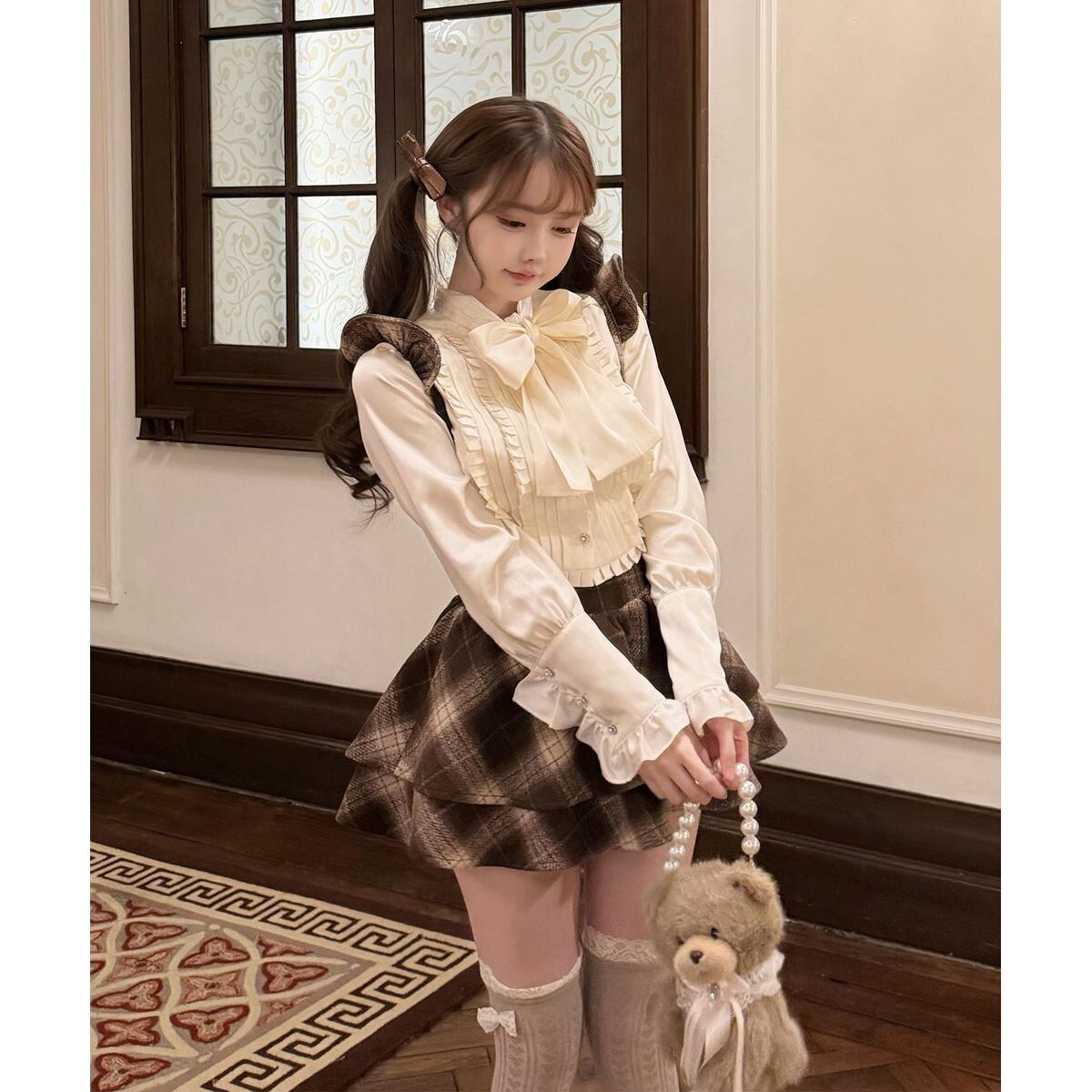 ファートリム襟ケープコート＆スカートセット：ブラウス | Maiden's Rêve