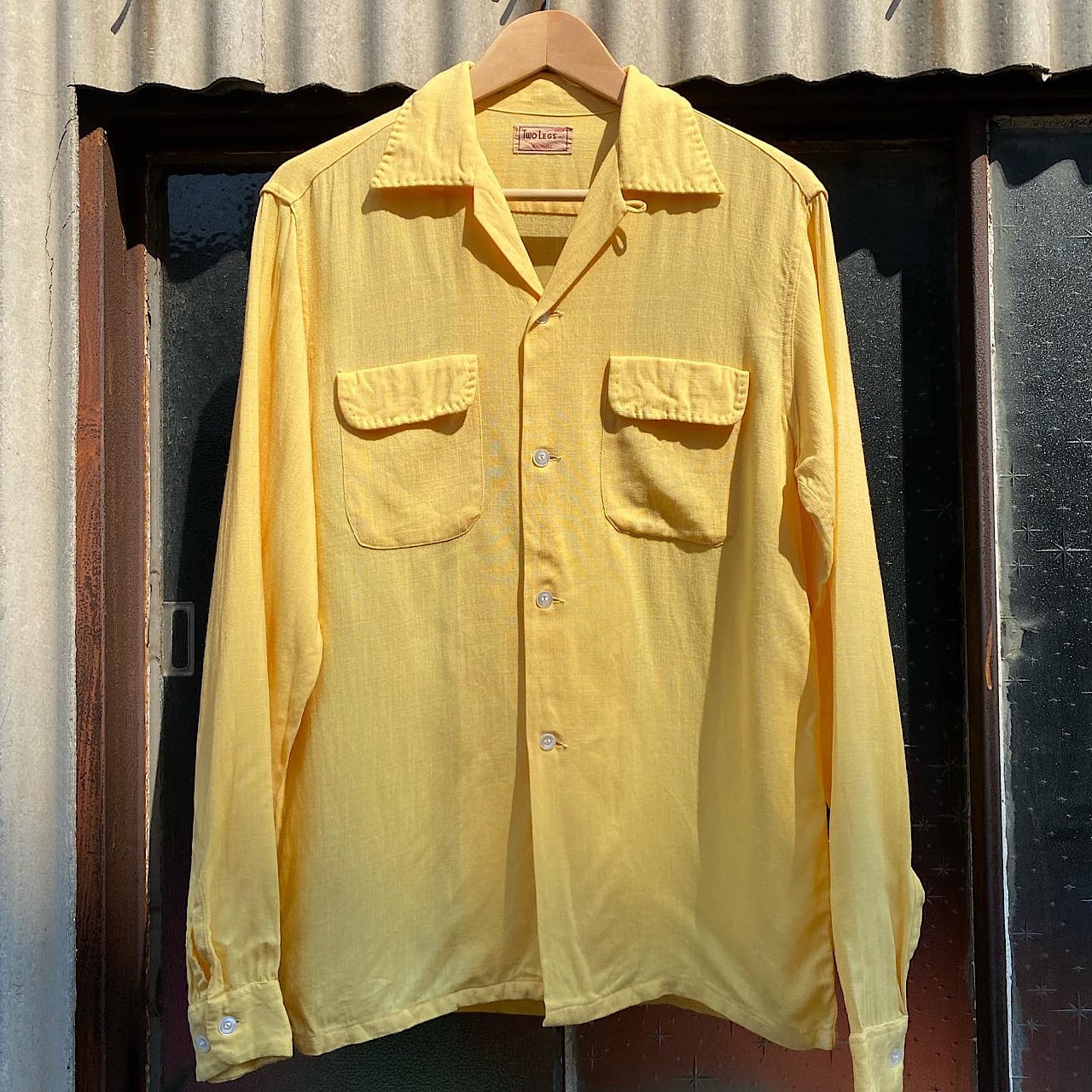 60年代 Two Legs 無地 オープンカラー フラップポケット リネンシャツ メンズl相当 古着 60s ヴィンテージ ビンテージ イエロー 黄色 長袖シャツ Sa24 Cave 古着屋 公式 古着通販サイト