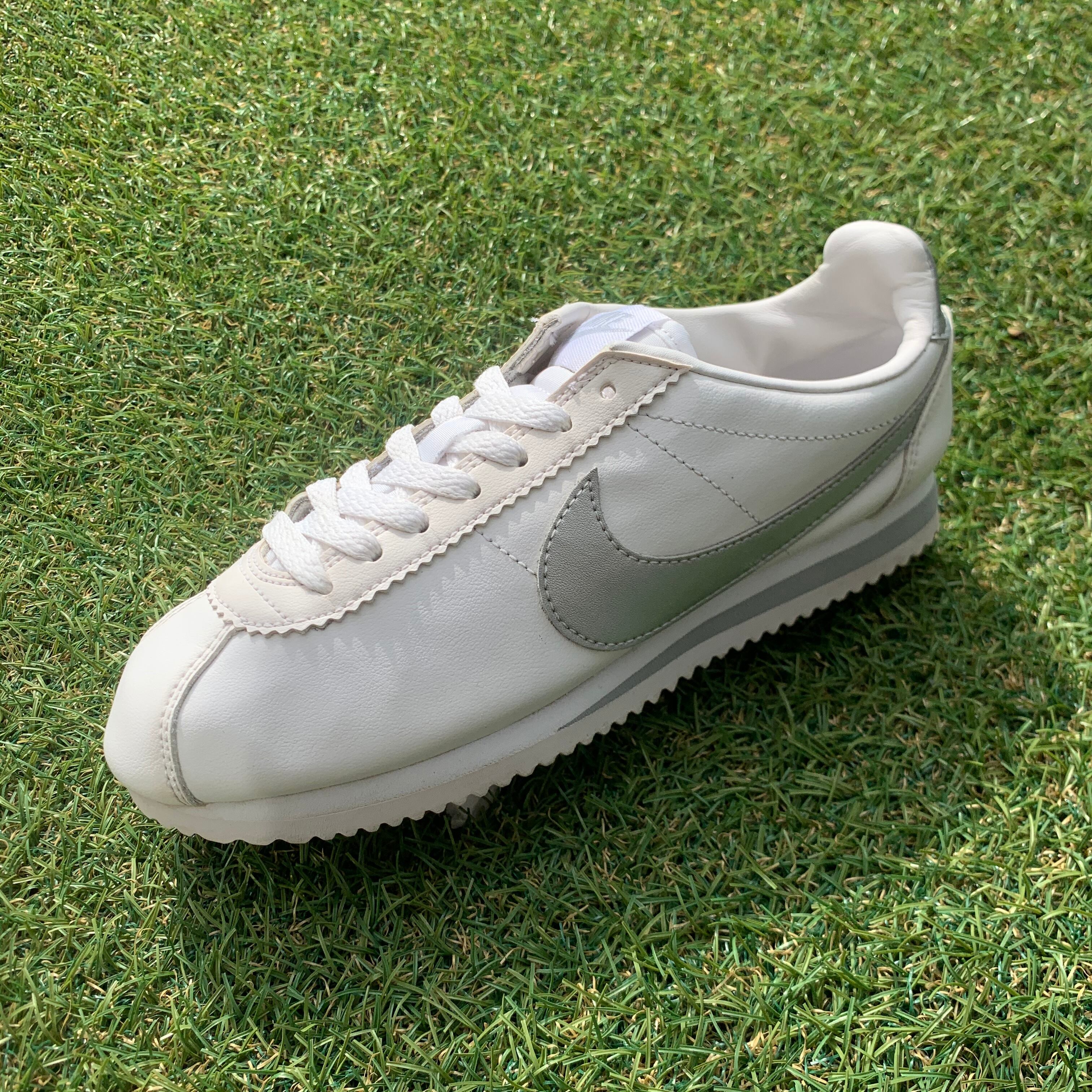 NIKE CLASSIC CORTEZ LEATHER ナイキ クラシッ 