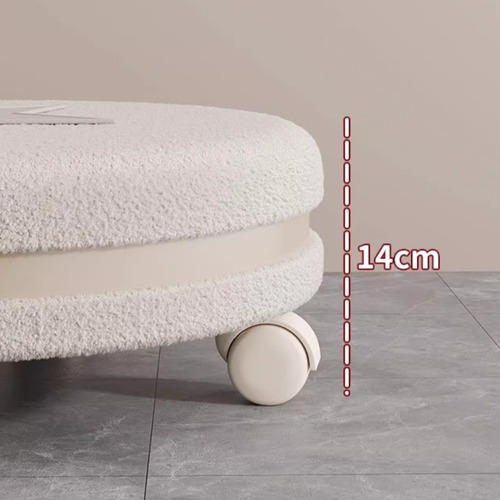 星モチーフ ふわもこ ラウンドクッション 癒しインテリア 雑貨 大人かわいい ナチュラルルーム やさしい暮らし くすみカラー おうち時間 床座スタイル シンプルかわいい もこもこアイテム トレンド雑貨 空間づくり インテリア好き 暮らしを彩る おしゃれ部屋 星のある暮らし 癒し空間 イス チェア