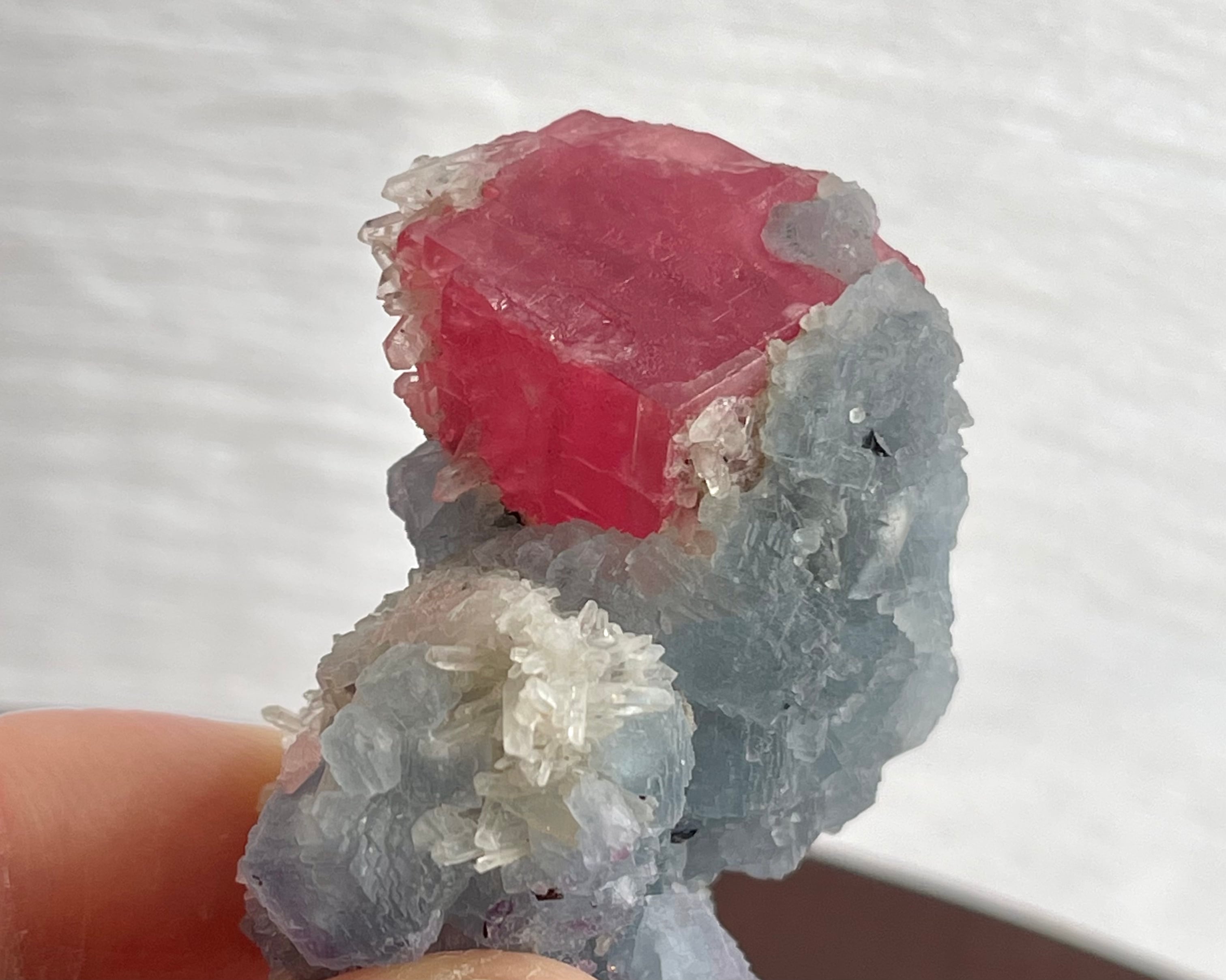 ロードクロサイト / フローライト / クォーツ【Rhodochrosite