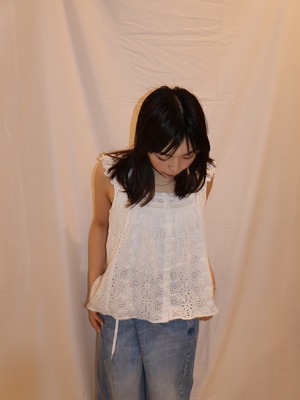 lace design sleeveless blouse【1707】