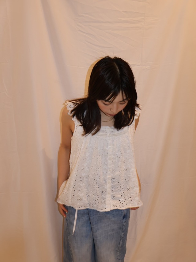 lace design sleeveless blouse【1707】