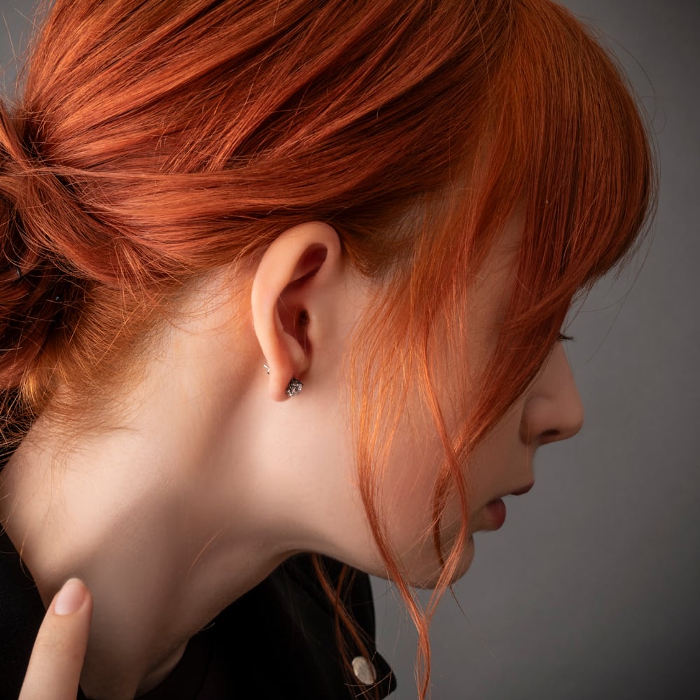 フローラルスタッドCL シルバーピアス 片耳分 AKE0066 シルバー