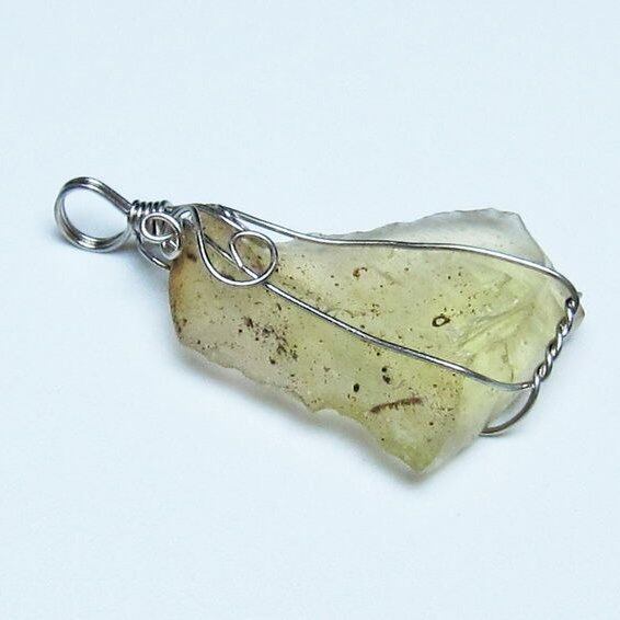 リビアングラス ペンダント 一点物 メール便可 112-13836