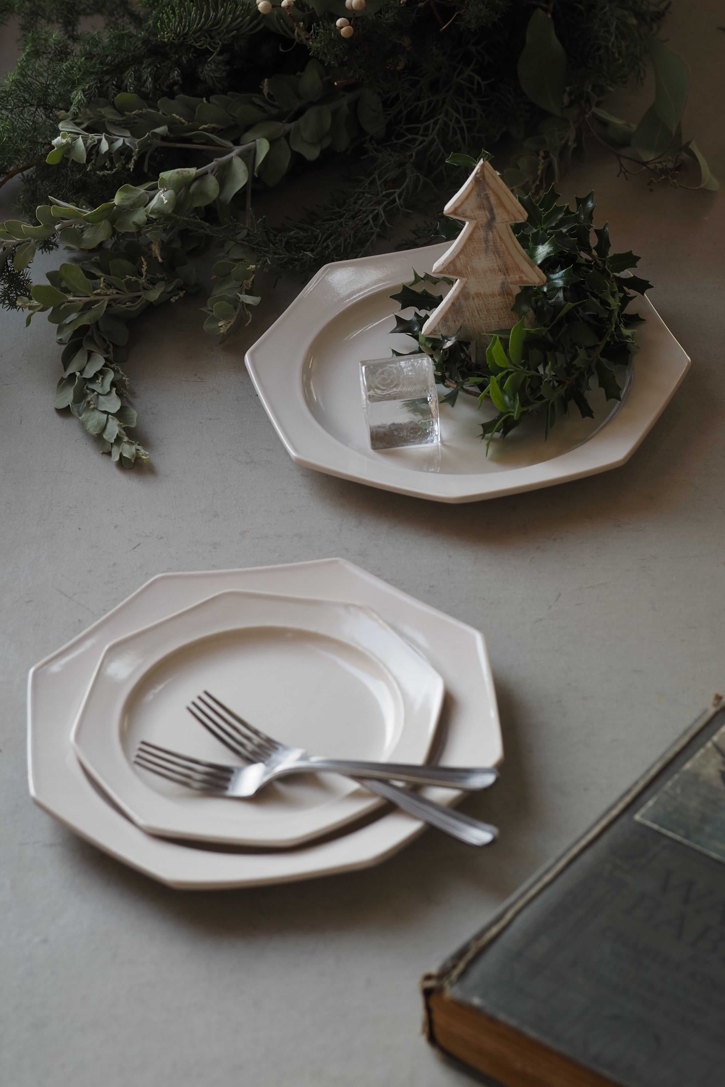 岡田直人 13.八角平皿M | 陶屋なづな