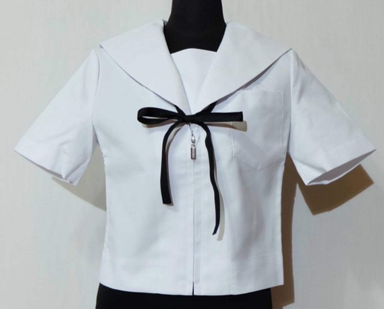 旧タイプ　天白中　夏セーラー服（上着のみ）　