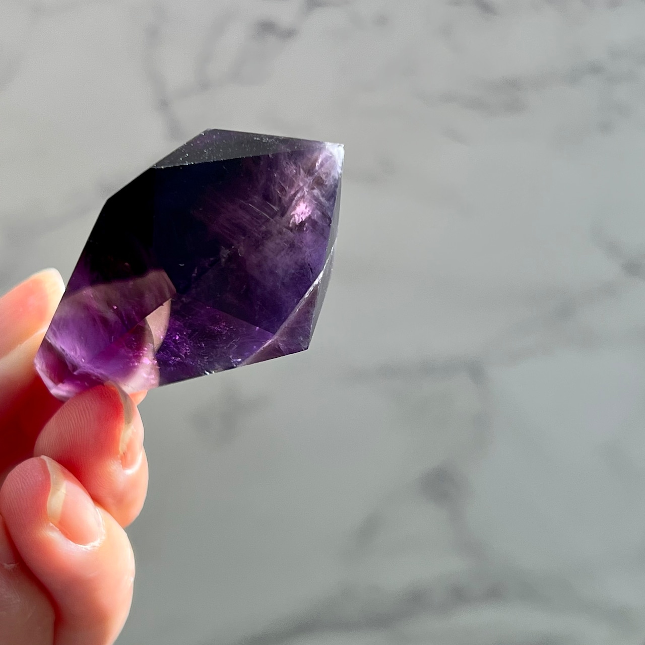 特徴のある模様をもつドリームアメジスト3*シェブロンアメジスト*ワンド形*紫水晶*天然石インテリア*置き物